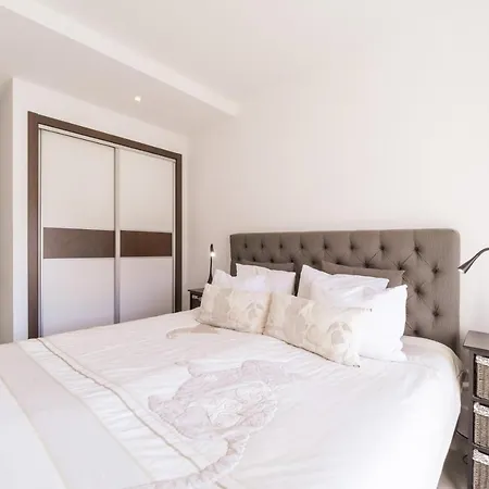 Albufeira, Old Town - Scandinavian Penthouse * 阿尔布费拉