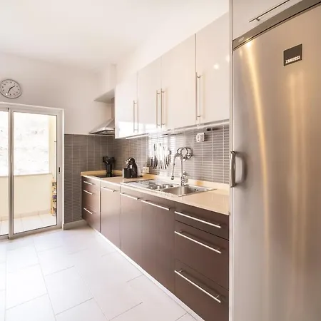 Albufeira, Old Town - Scandinavian Penthouse * 阿尔布费拉