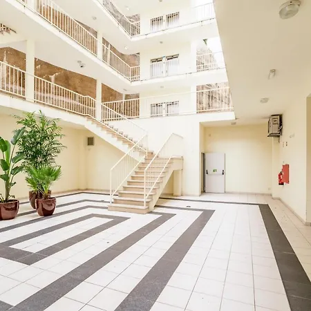 Albufeira, Old Town - Scandinavian Penthouse البوفيرا